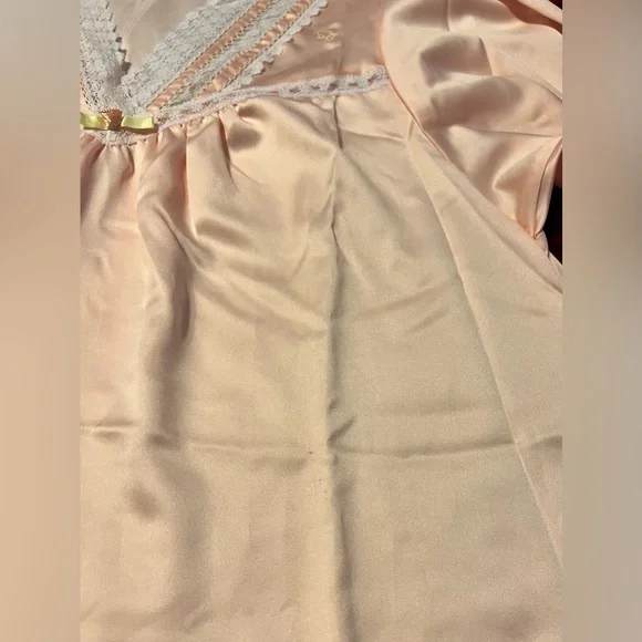 NWT Vtg 1970s Christian Dior Soft Pink Satin Look Lingerie Lace Details - Picture 13 of 13